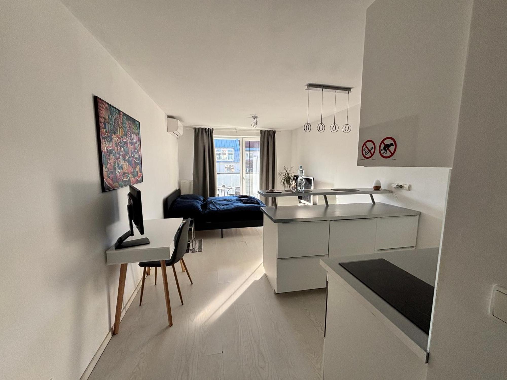 New Studio, Central Location! Pressburg Exterior foto